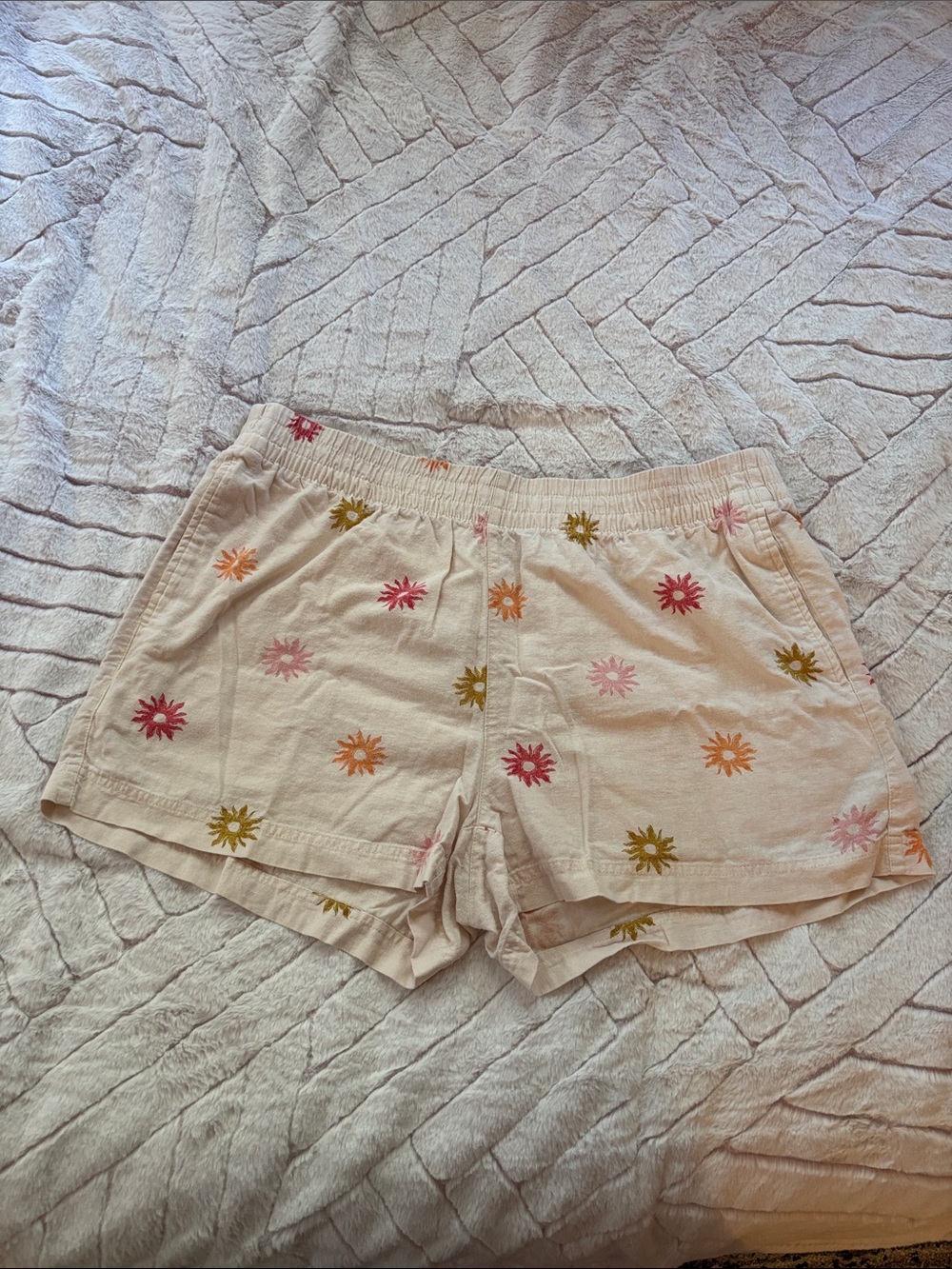 Old Navy Cream High-Waist Floral Embroidered Shorts